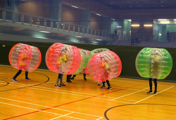 其中一項任務—bubble soccer