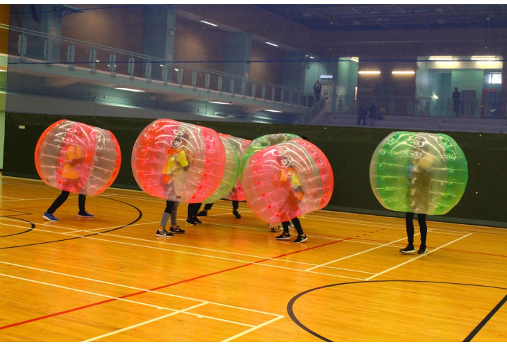 其中一項任務—bubble soccer