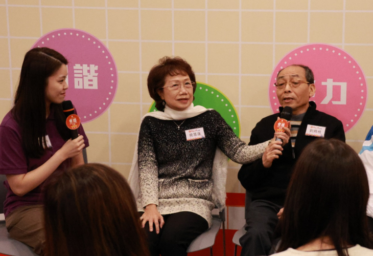 長者與義工分享在烹飪小組中應用「程序記憶法」及「程序分析食譜」的感受與得着