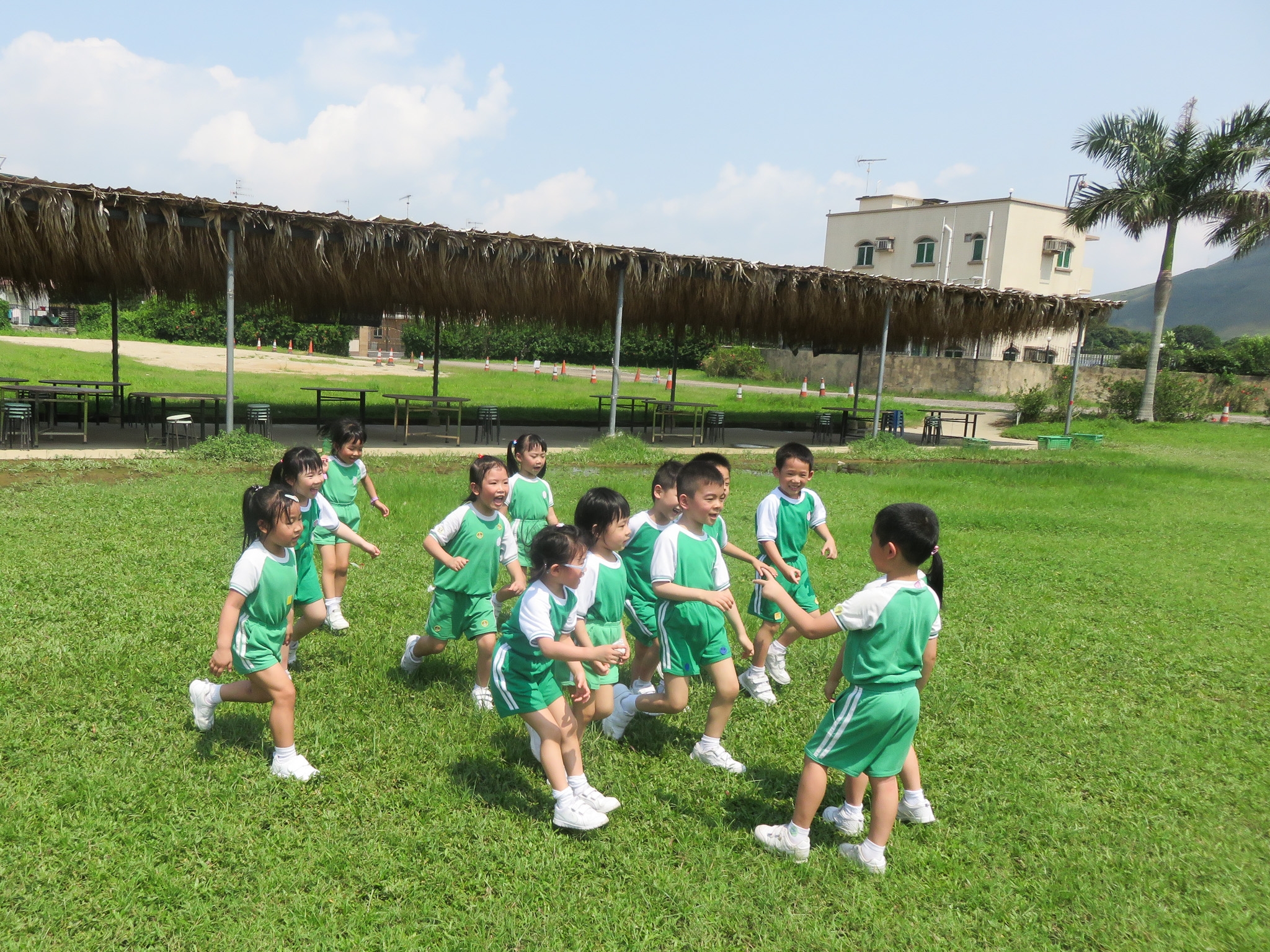 香港聖公會聖西門良景幼兒學校戶外活動